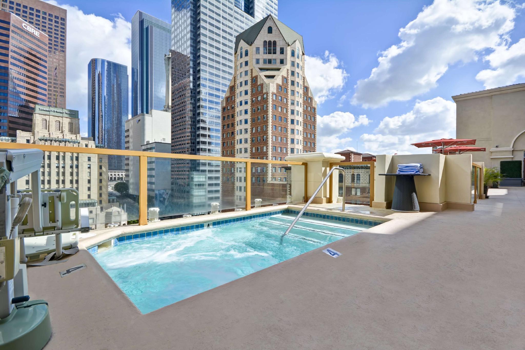 Hilton Checkers Los Angeles Exterior photo