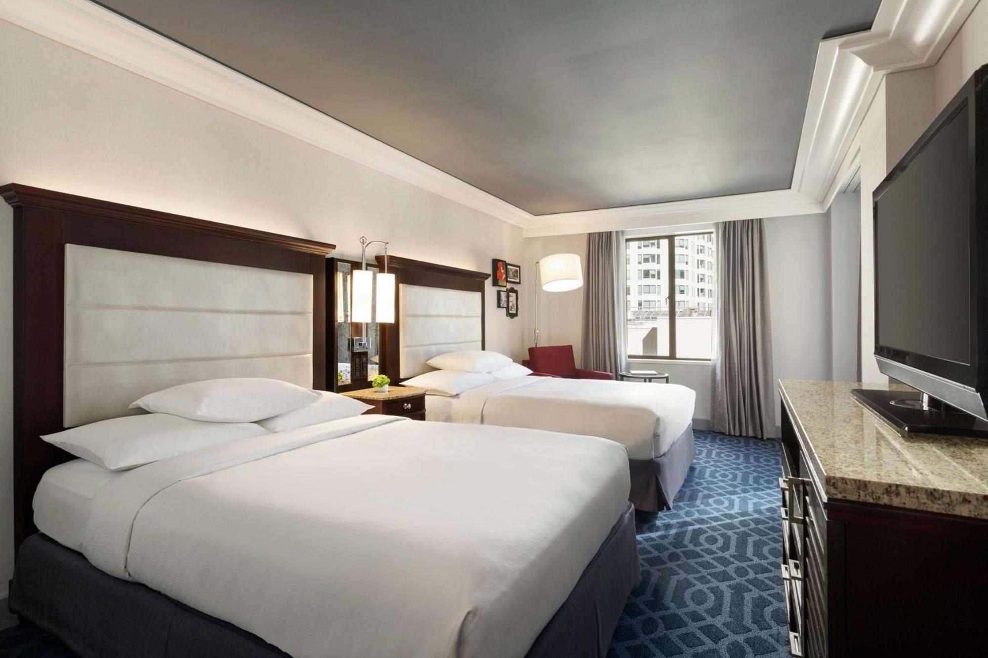 Hilton Checkers Los Angeles Exterior photo