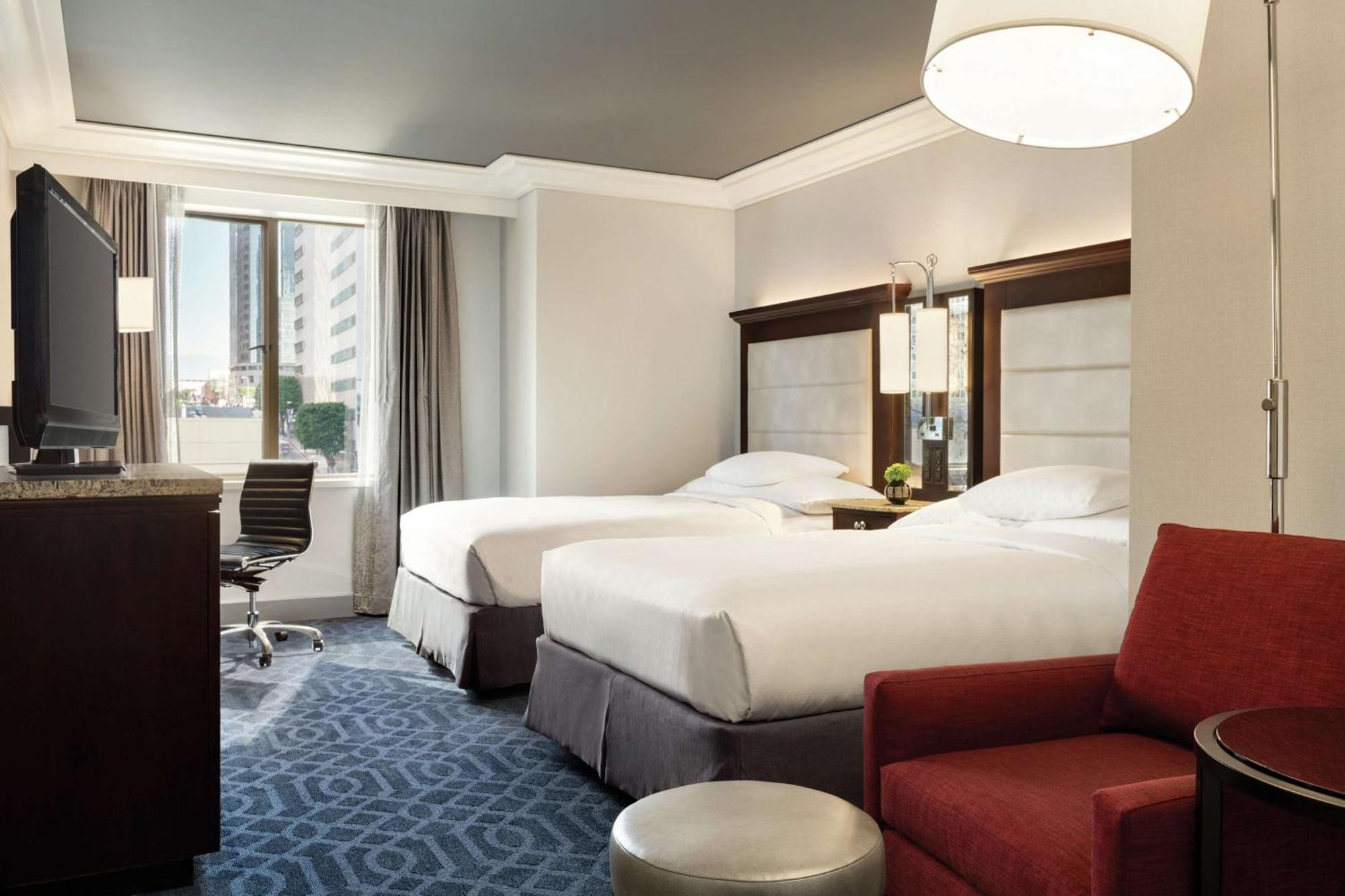 Hilton Checkers Los Angeles Exterior photo