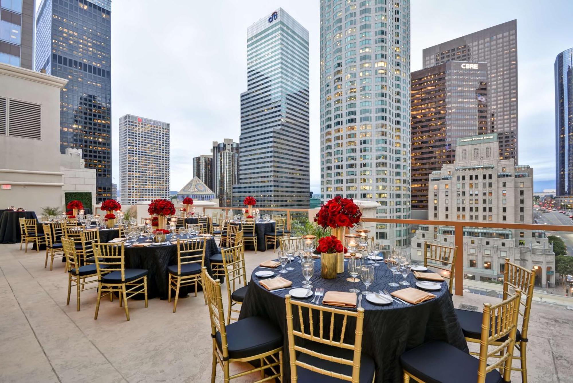 Hilton Checkers Los Angeles Exterior photo