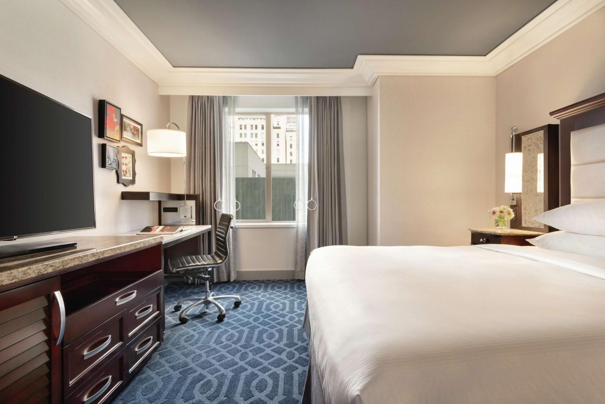 Hilton Checkers Los Angeles Exterior photo