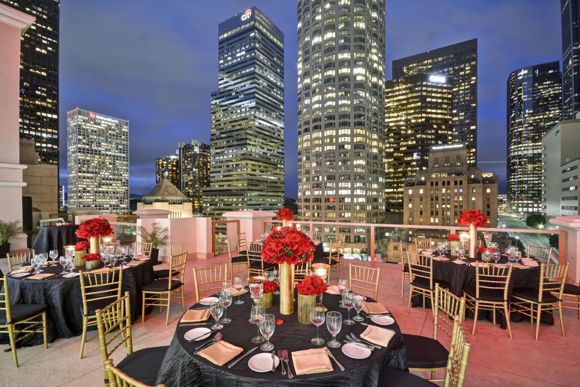 Hilton Checkers Los Angeles Exterior photo